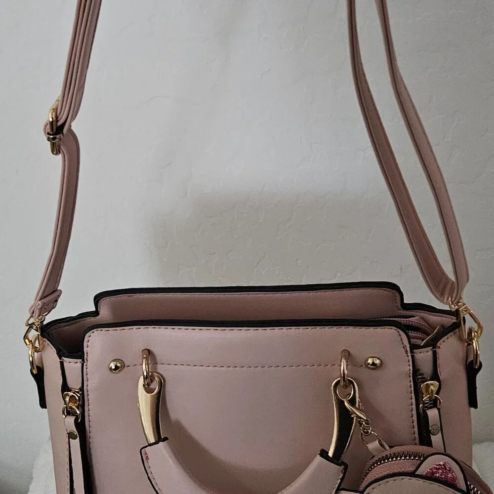 Danbaoly Pink handbag w/handles and crossbody strap NWOT